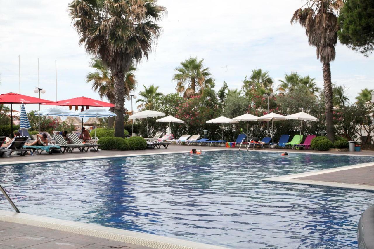 Fafa Beach Hotel Golem  Exterior foto